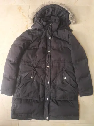 Parka Bershka Talla L Negra con Capucha