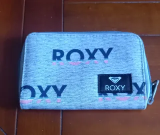 Cartera Roxy