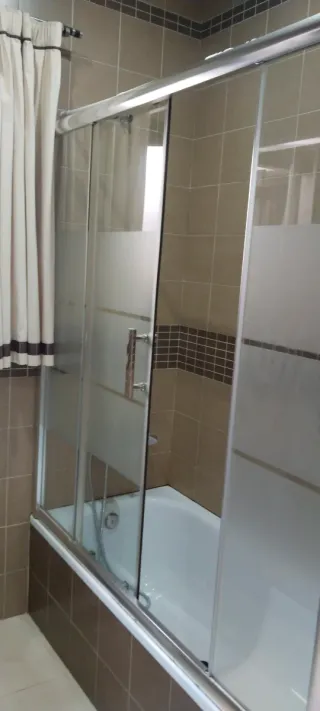 Mampara de ducha cristal y metal