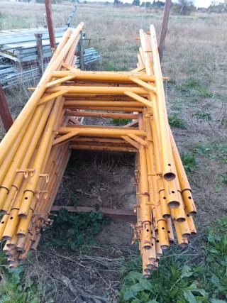 Andamio Europeo homologado, marcos y barras