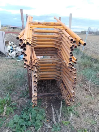 Andamio Europeo homologado, marcos y barras