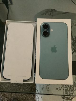 iPhone 11 128GB Verde mai usato, regalo