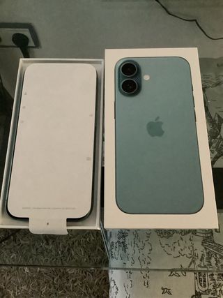 iPhone 11 128GB Verde mai usato, regalo