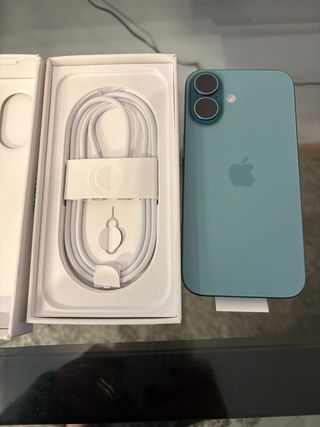 iPhone 16 128GB Verde, regalo mai utilizzato