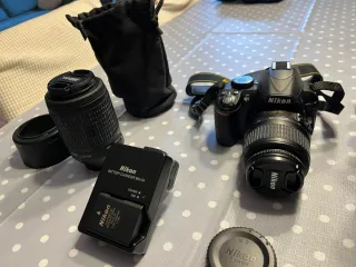 Cámara Nikon D3100 + Accesorios