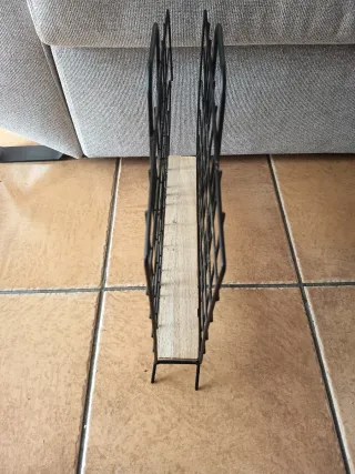Revistero Metálico y Madera Negro