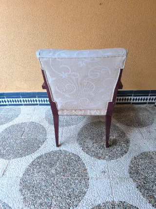 Butaca Vintage Crema Estilo Clásico