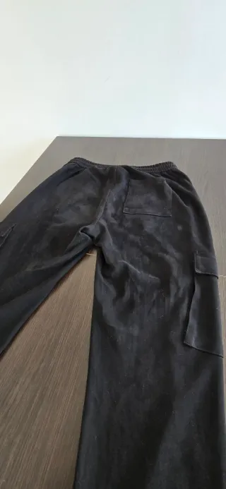 Pantalón cargo negro mujer Zara