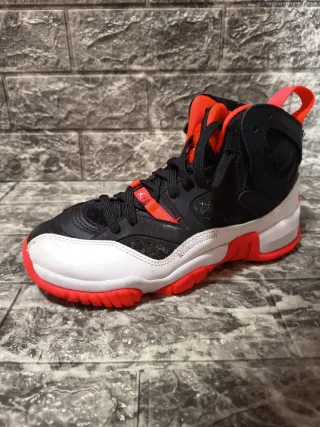 Jordan Jumpman Two Trey