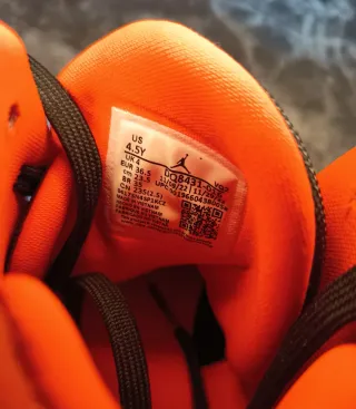 Jordan Jumpman Two Trey