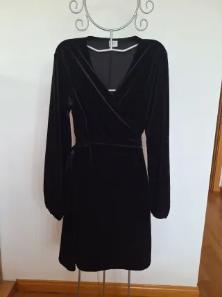 Vestido de terciopelo negro