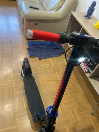 Patinete Eléctrico Red Bull Racing