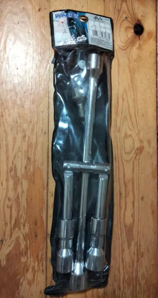 Llave de tubo en cruz