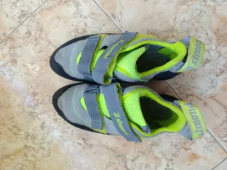 Pies de gato escalada talla 38