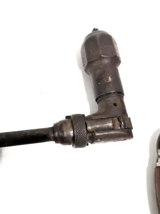 Interesante lote de taladros antiguos, barbiqui