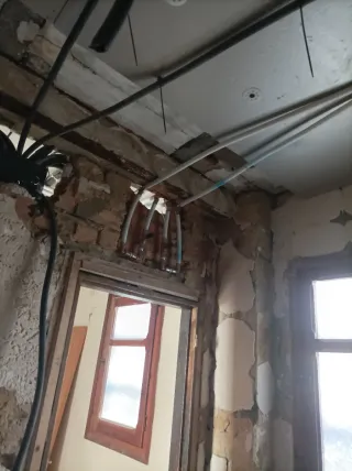 REFORMAS DE TODO TIPO PROFESIONAL FONTANERÍA.