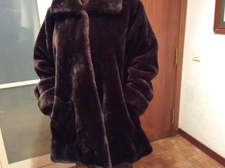 Abrigo CHAQUETÓN marrón PELETERIA MOUTON