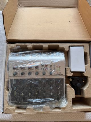 Mesa de Mezclas BCT MM802 USB