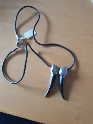 Colgante LOTUS Negro y Plateado