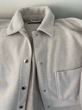 Chaqueta Zara Beige Talla S pero sirve como M