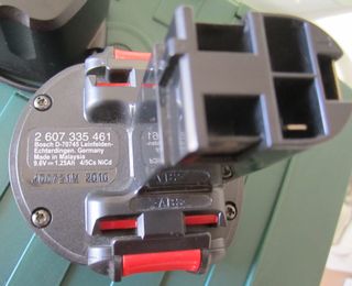 Atornillador Bosch PSR 960 + Accesorios