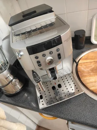 Cafetera DeLonghi Magnifica S Smart Automática