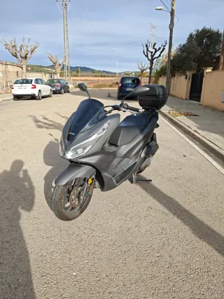Honda PCX 125cc Mate