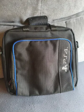 PS4 + giochi + borsa
