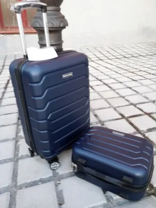 Conjunto Maletas Cabina y Neceser Azul