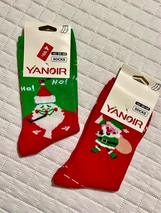 DOS pares calcetines Navidad