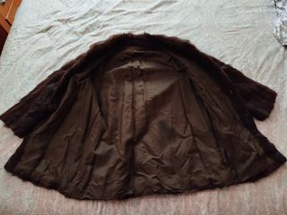 Abrigo de mujer de piel natural marrón oscuro