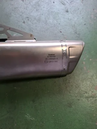 Escape Akrapovič Honda CB650R Réplica