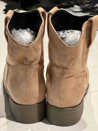 Botines beige talla 36