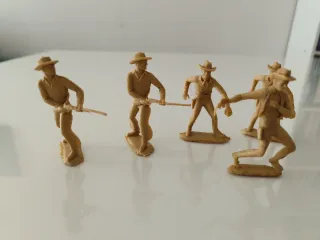 Lotto 16 soldatini vintage