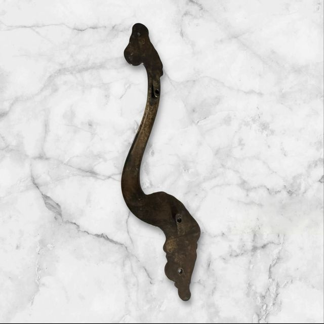 Tirador de mueble antiguo estilo barroco