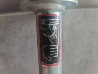 Barra de dominadas ajustable