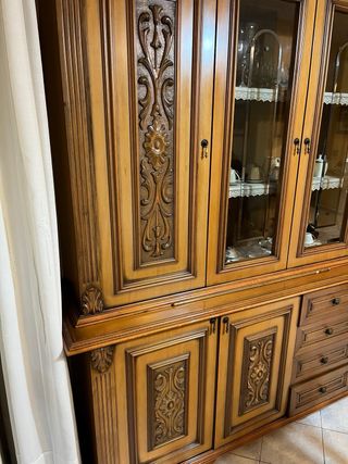 Mobile soggiorno in legno e vetro