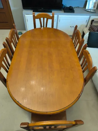 Mesa comedor ovalada y 6 sillas madera maciza