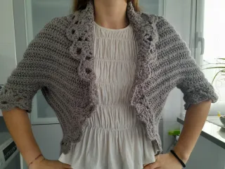 Bolero/Chaqueta Crochet Gris y Rosa Talla Única