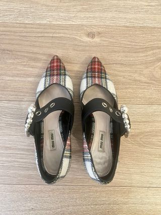 Scarpe Miu Miu a Tartan con Fibbia Perla taglia 38.5