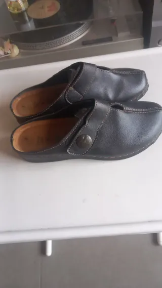 Zuecos Flex Otoño/Invierno Negros.