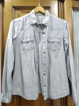 Camisa vaquera gris clara Talla M