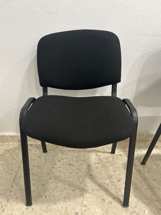 Silla de oficina negra