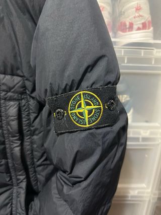 Plumas Stone Island Negra Talla L