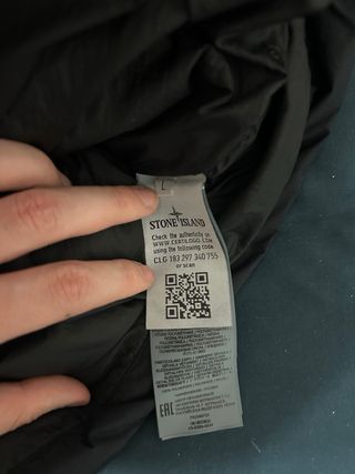 Plumas Stone Island Negra Talla L