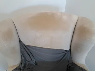 Mecedora orejero tapizada gris clarito