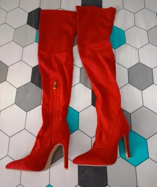 Botas altas rojas