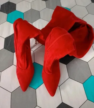 Botas altas rojas