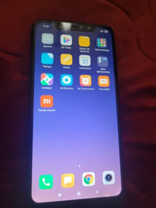 Xiaomi Redmi Note 6 Pro con schermo incrinato