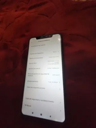 Xiaomi Redmi Note 6 Pro con schermo incrinato